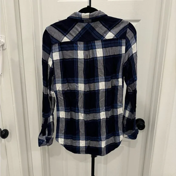 Rails “Hunter” Button Down Shirt - Picture 3 of 5